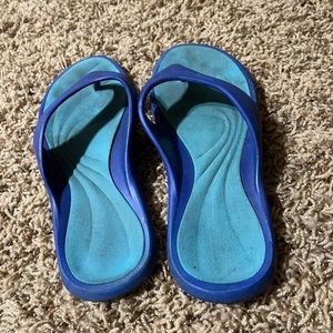 Grendene blue flip flops